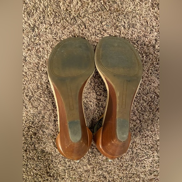 Tan leather Tommy Hilfiger wedges size 7.5 - Picture 4 of 4